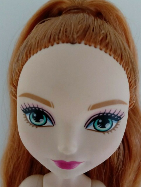 ever after high hairstyling holly doll