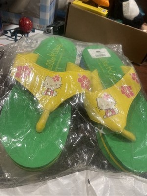 brand new very rarein bag hello kitty 1978-1999 san rio kr green thong slippers