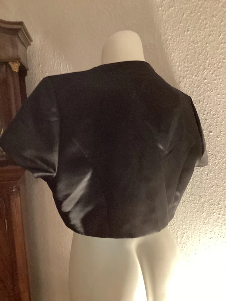 sexy elegantes Bolero Jäckchen Satin - Bild 4 von 4