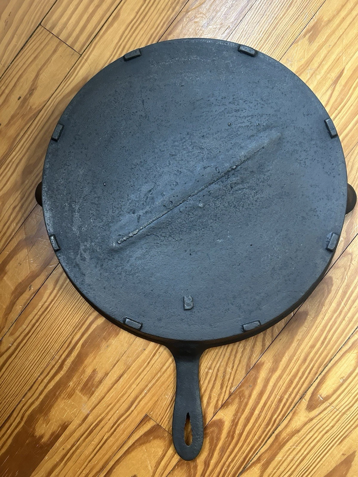 Antique 1800's #10 Cast Iron Skillet With Gate Mark And Spacer Tabs
Opens in a new window or tab