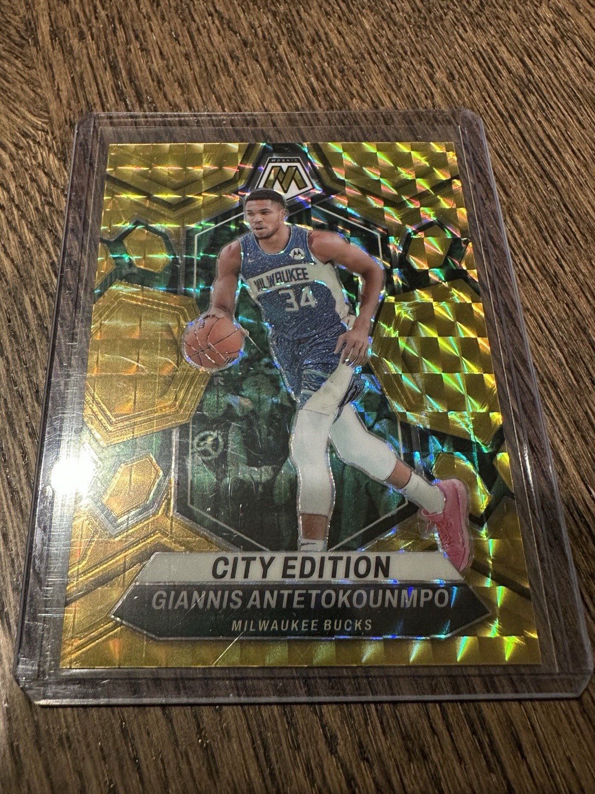 2023-24 Mosaic Gold Prizm #279 Giannis Antetokounmpo Bucks 3 /10 City Edition