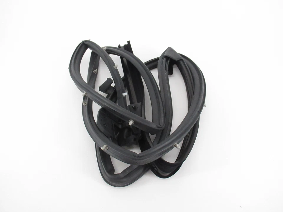 Porta de motorista original do fabricante Mazda NC10-59-760F tira meteorológica 1999-2005 Miata - Imagem 3 de 4