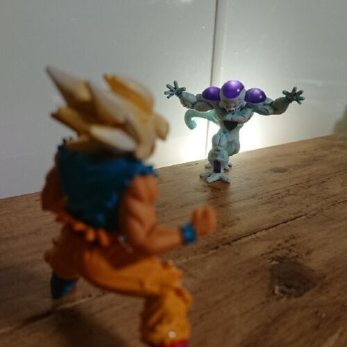 Dragon Ball Z Capsule Goku Freeza At That Time - Picture 1 of 4