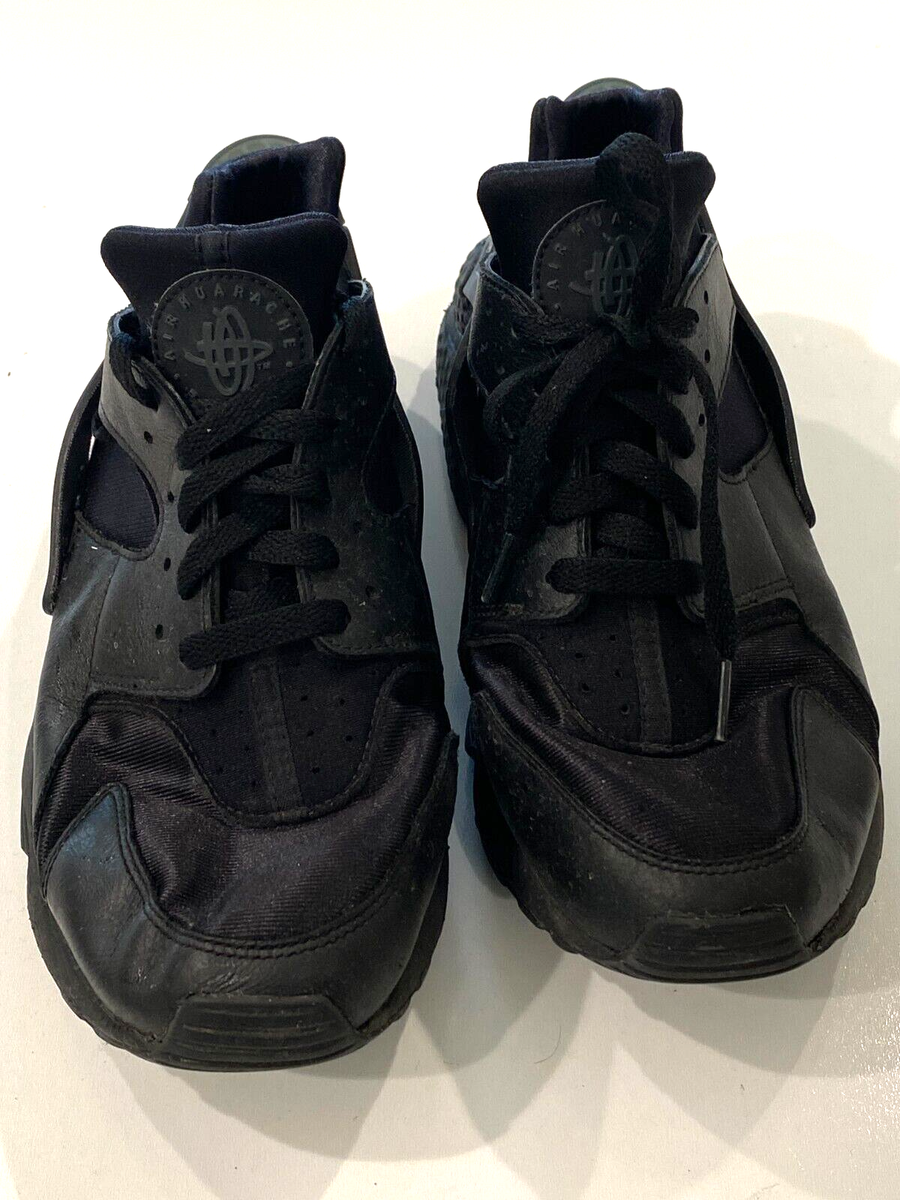nike huarache black size 11