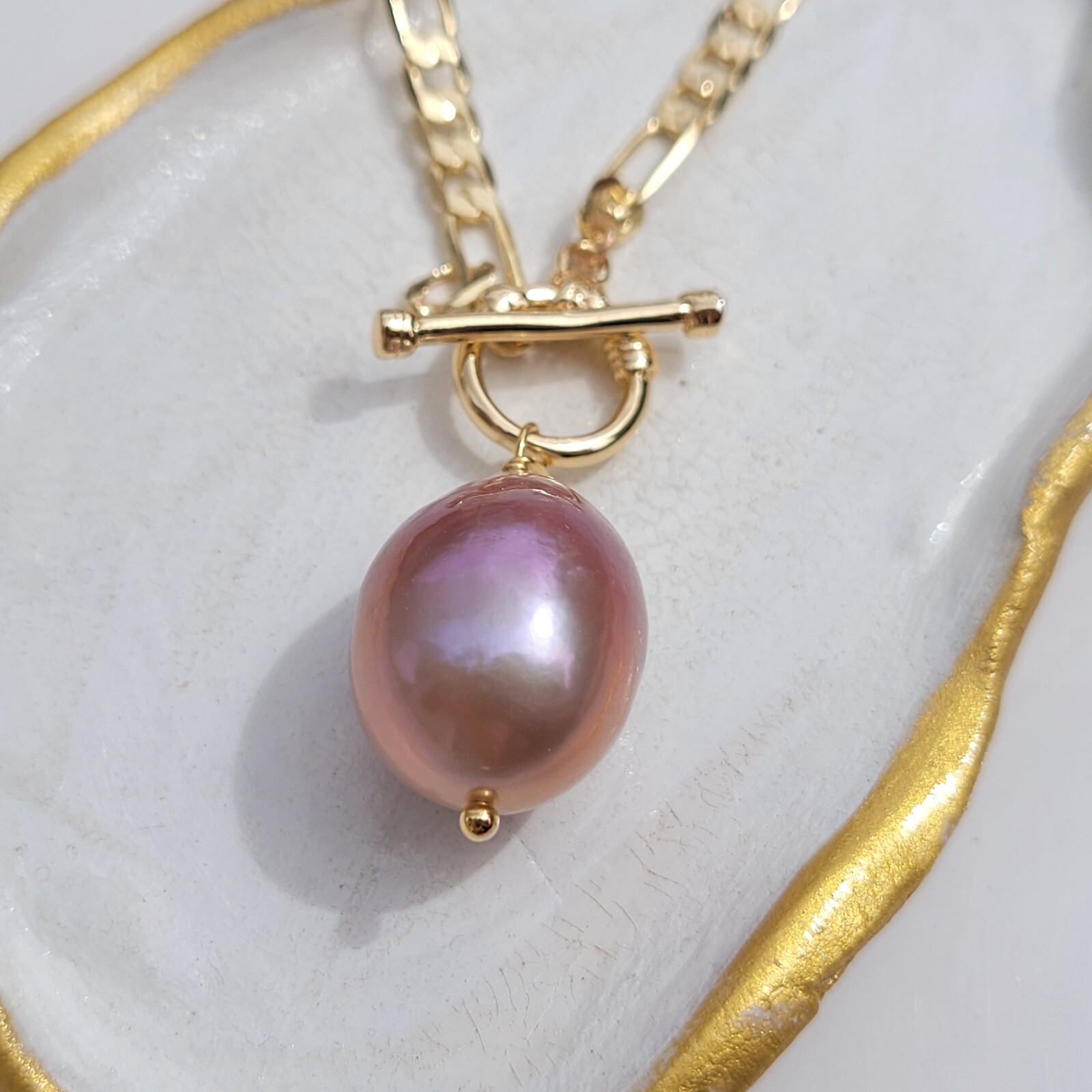 Collier délicat grande perle d'eau douce rose à offrir à Noël