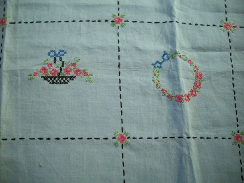 Paneles de flores de mantel bordados a mano - Imagen 2 de 5