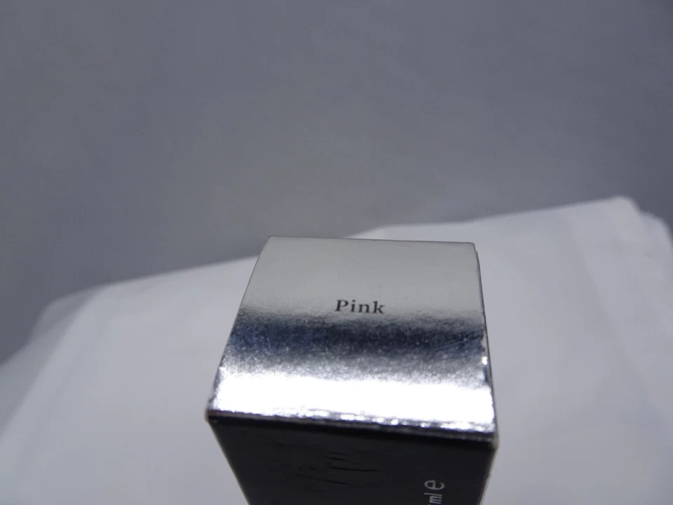 Bobbi Brown Face Highlighter, Pink, Illuminator, New in Box - Image 4 of 4