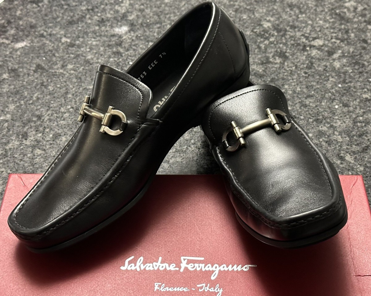 Salvatore Ferragamo Mens Black Leather driving shoes UR 12753