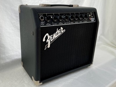 Fender Frontman FM15 DSP Gitarrenverstärker. Sieben Laufwerke, fünf Effekte. (PR 635)