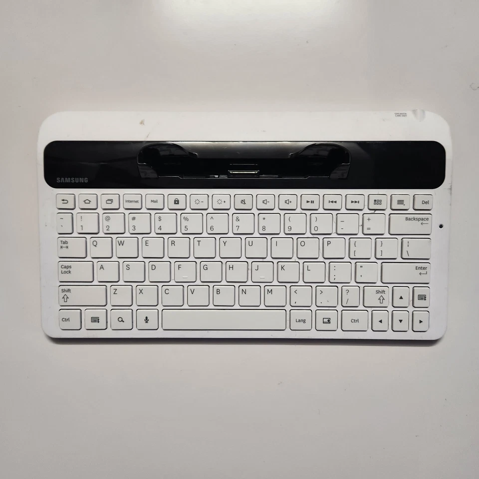 Original Samsung ECR-K18AWEBXAR Keyboard Dock for Galaxy Tab 7.0 #2239 - Image 3 of 4