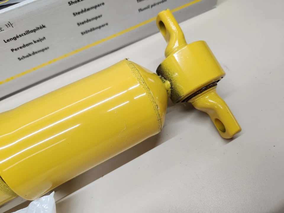 Juego de 2 Amortiguadores Magnum Gas Monroe 34810 Chevy Silverado 2500 HD GMC Sierra 3500 Foto 2 de 4