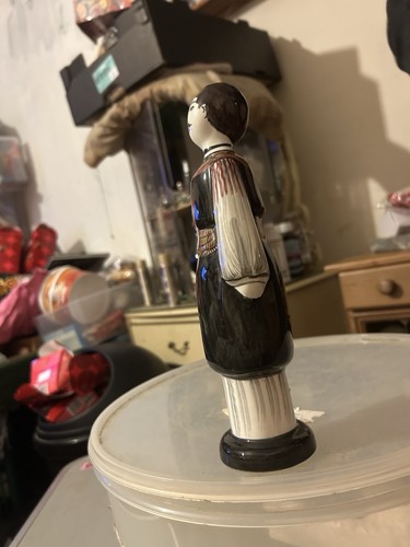 Leabos Figurine - Bild 2 von 5