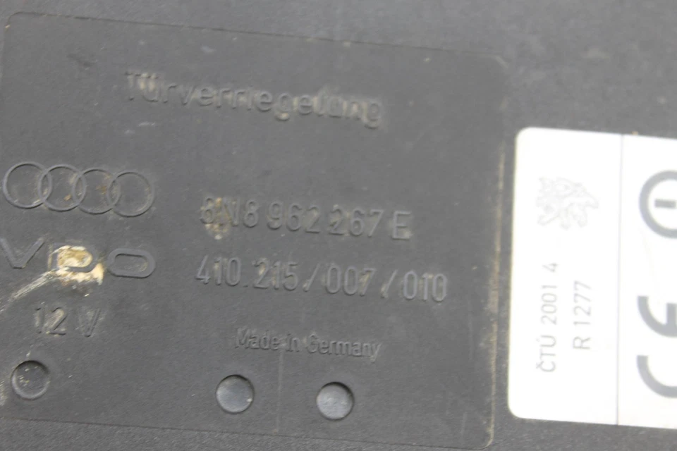 AUDI TT 8N MK1 Body Comfort Control Unit 8N8962267E 3.2 Petrol 184kw 2004 - Image 4 of 4