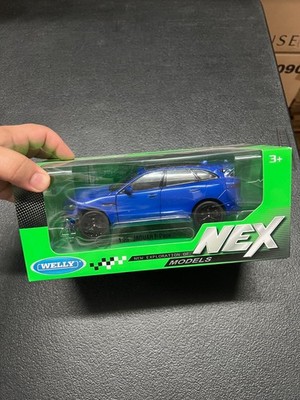 welly 1:24 Jaguar f-pace blue diecast