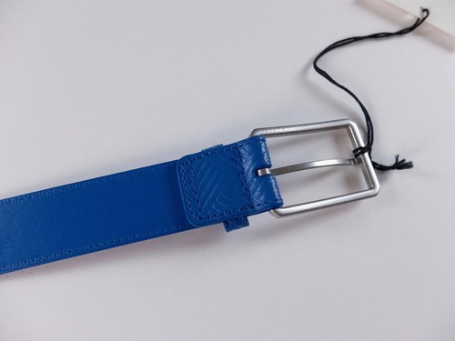 (NO CUSTOMS TAX) BOTTEGA VENETA cobalt blue debossed leather belt Size 100 / 38 - Picture 7 of 9