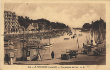 LE POULIGUEN 44 Le PORT Borne