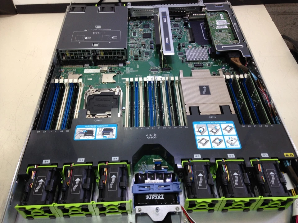 CISCO UCS C220 M4 PI-UCS-APL-K9 (1x) E5-2650v3 64GB (4x 16GB) 2x 770W PSU NO HDD - Image 3 of 4