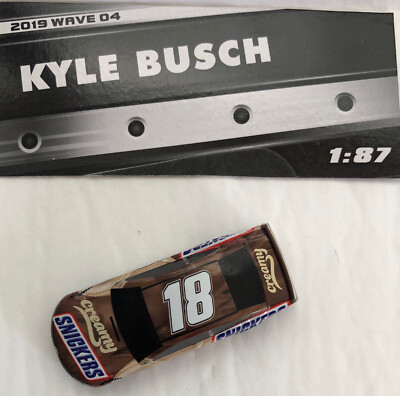 Nascar - KYLE BUSCH - Snickers - authentics 1:87 - diecast