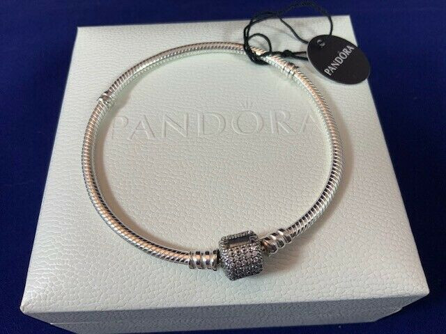 NWOT Pandora Sterling Silver Signature Pave Clasp Bracelet 7.1