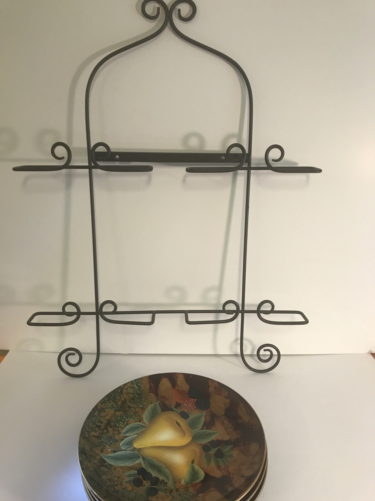 Sturdy Wrought Iron Plate Rack With 4 Accessory Gold Accent Fruit