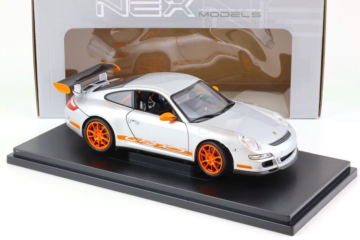 Welly 2007 Porsche 911 (997) GT3 RS Silver w/ Orange Stripe Welly 2007 Porsche 911 (997) GT3 RS Silver w/ Orange Stripe