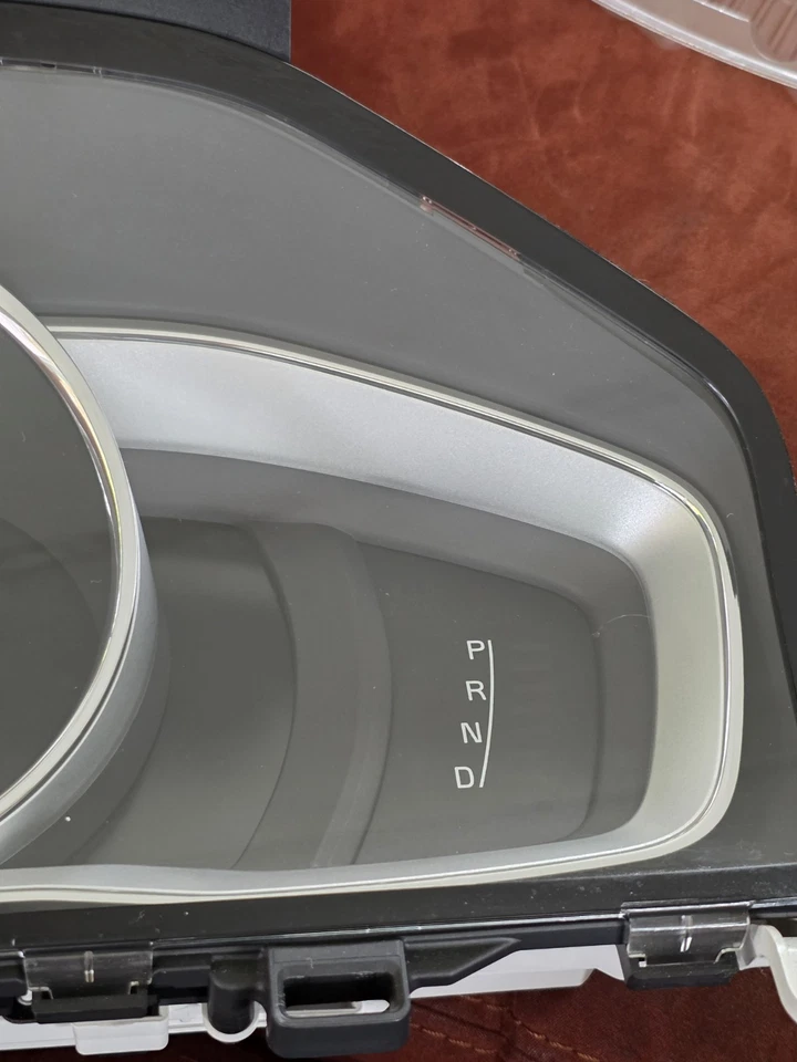 Velocímetro painel instrumento medidor VOLVO S60 S80 XC70 FABRICANTE DE EQUIPAMENTO ORIGINAL 2014 - Imagem 2 de 4