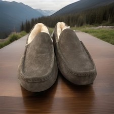 UGG ASCOT 1101110 CHARCOAL MEN  S SLIPPERS AUTHENTIC SIZE 8 WATER-RESISTANT NEW