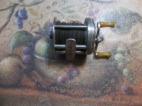 Vintage Bronson Lashless Model 1700 FISHING REEL - Bild 3 von 3