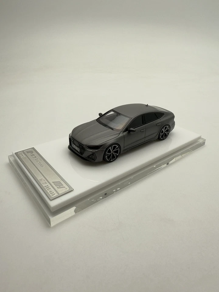 1/64 scale Motorhelix Audi RS7 Sportback Resin car model - Immagine 4 di 4