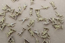 Airfix HO/OO WWII German Afrika Korps 39 Pieces Open No Box