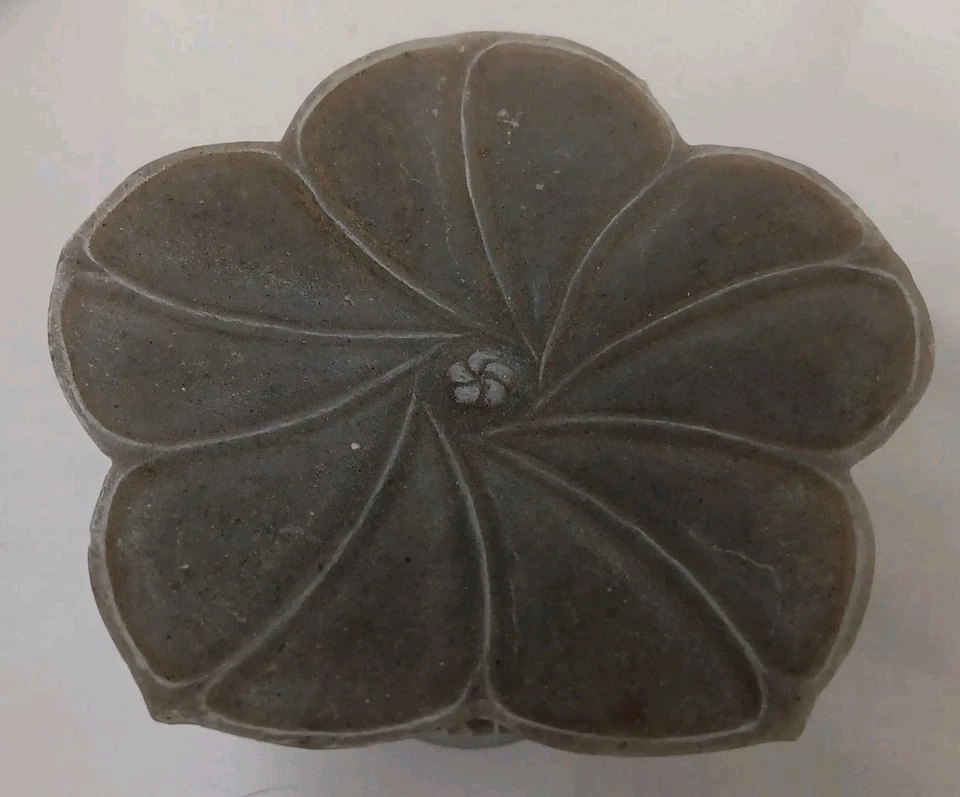 Fairy Garden Benches, Priscilla Hillman, Enesco Set Of 3  Decorative Benches.  - Image 3 of 4