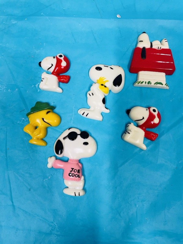 Charlie Brown Snoopy Cool Joe Vintage Magnets