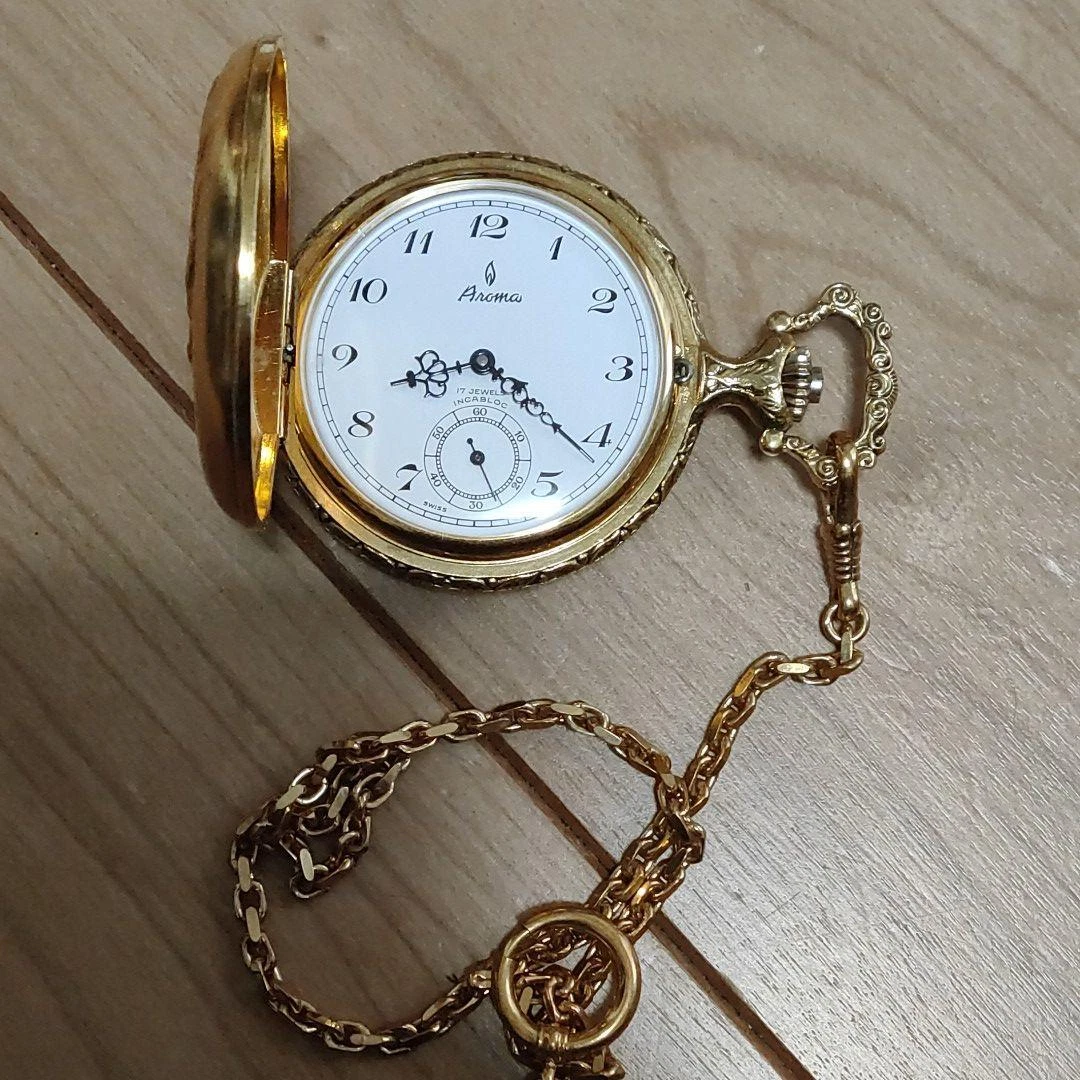 Aroma Pocket Watch Manual Winding 17 JEWELS INCABLOC Gold w Chain