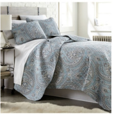 Southshore Fine Linens Classic Paisley 3-Piece Quilt and Sham Set Bedding
