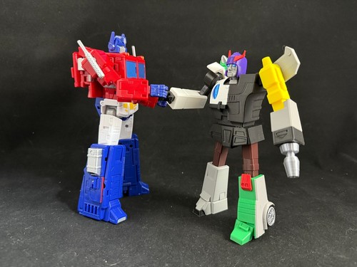 Autobot X / Autobot Spike *Autobot X Figure ONLY - Picture 14 of 25