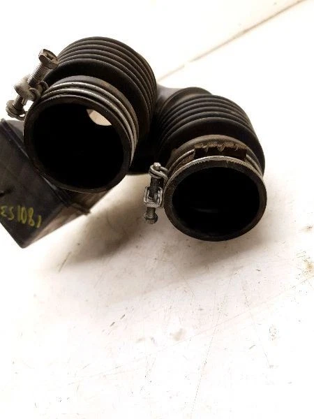 Toyota Highlander 2001 3,0 L 6 cilindros filtro de aire tubo resonador montaje Foto 4 de 4