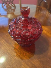 Vintage L.E. Smith Moon And Stars Red Footed Pedestal Compote Candy Dish 7”