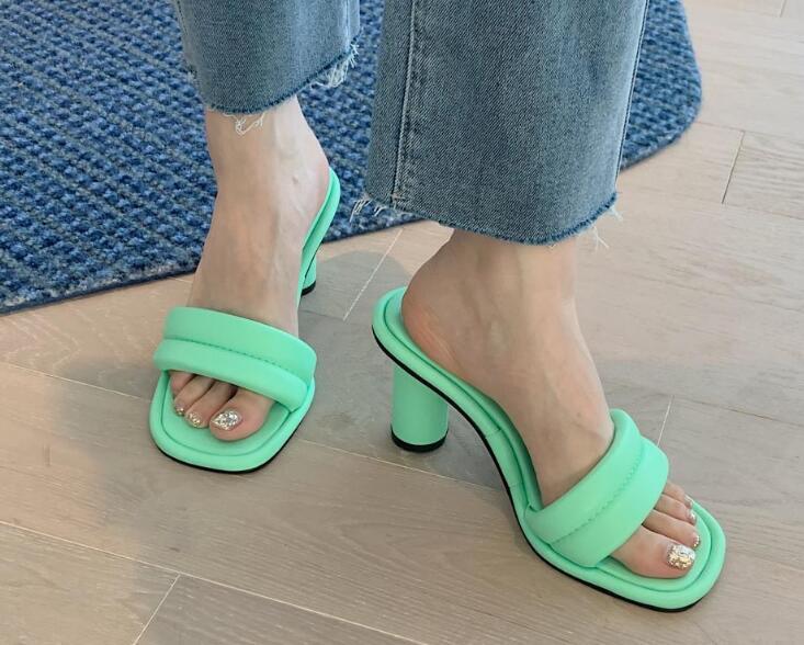 PANTOFOLA D’ORO Pantofole donna moda estate punta aperta colore caramelle blocco tacchi medi sandalo sexy