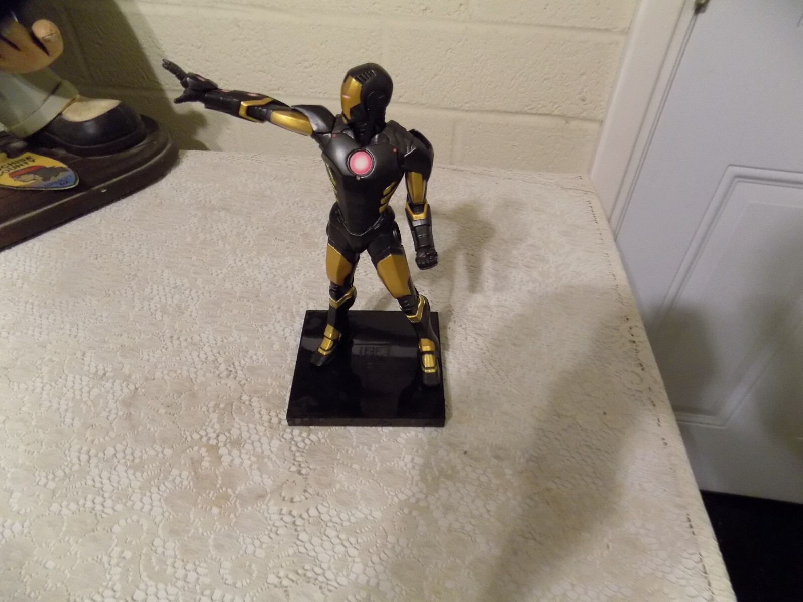 Picture 1 of 5