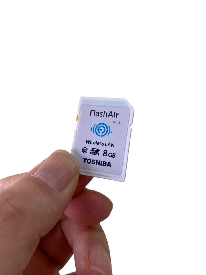 Used Toshiba FlashAir 8GB Wireless LAN Wi-Fi SD Card SDHC Class 10 W-02 - Image 4 of 4