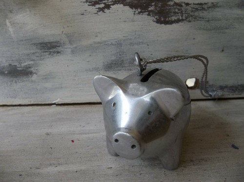 Metal small piggy bank/Figurine Piglet bank/Miniature piggy figurine - Picture 3 of 5