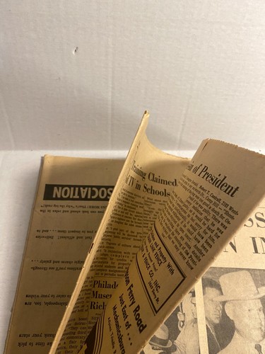 Harrisburg, PA "THE PATROIT" news paper from Nov 25, 1963 with a Extra, Extra ed - Picture 12 of 12