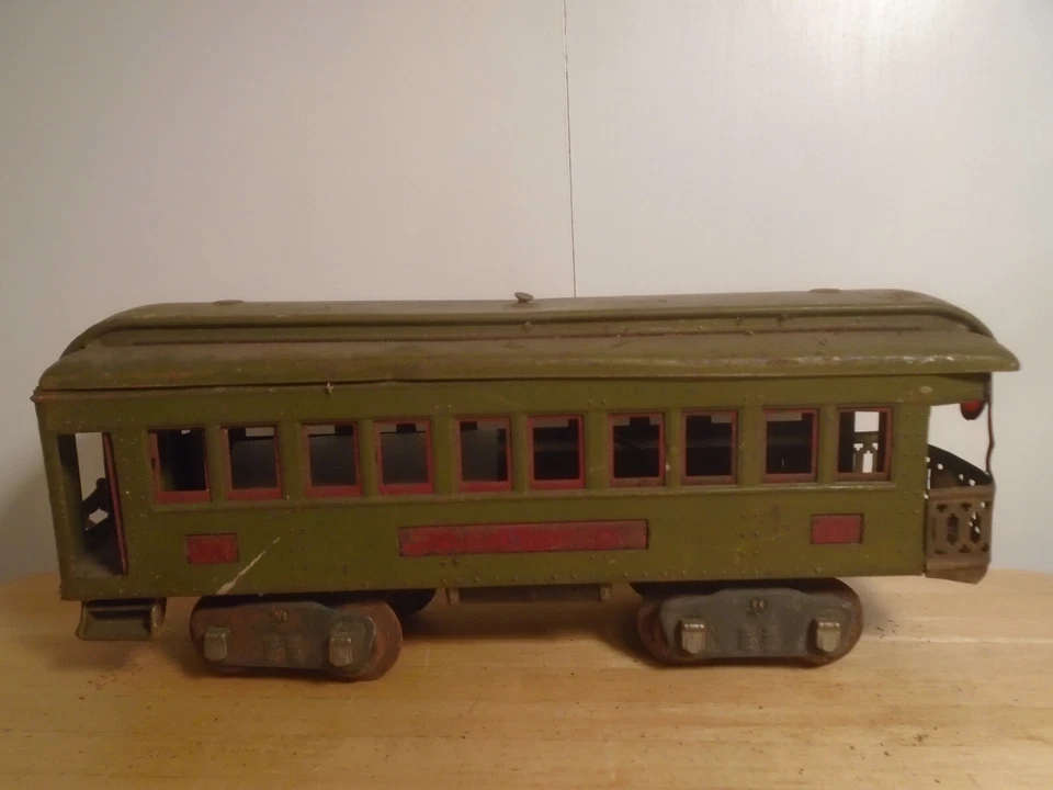 1925-32 VINTAGE PREWAR LIONEL STANDARD GAUGE #338 GREEN OBSERVATION CAR - Image 3 of 4