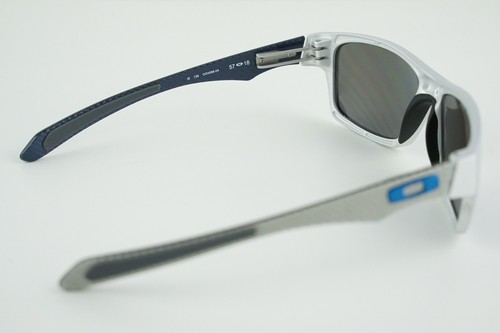 ¡Bueno! Oakley Jupiter Factory Lite OO4066-04 fibra de carbono aluminio/hielo polarizado - Imagen 6 de 7