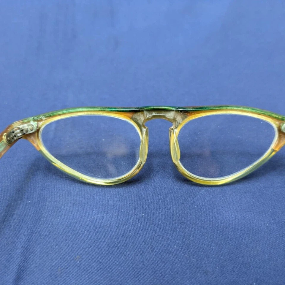Vintage Art Craft Cat-Eye Style Horn Rim Glasses w/Iridescent Frame – 1950s - Image 4 of 4