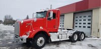 2007 Kenworth T800 in Red