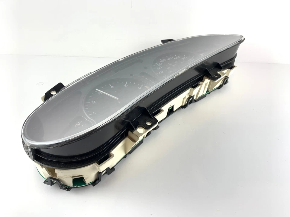 Velocímetro Oldsmobile Alero 2003-2004 instrumento KPH 227K clúster 22706275 OEM Foto 3 de 4