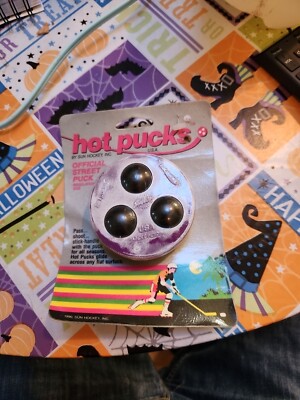 Vintage Sun Hockey HOT PUCKS 1990 Roller Hockey Puck Glides on Most Surfaces New
