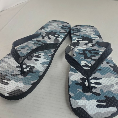 Mens Camo Flip Flops Size X Large 12 Frayed Camouflage Sandals - Picture 2 of 5
