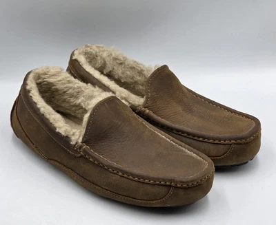 UGG Ascot Leather Slippers Mens 8 Brown 1103889 Moccasin Sheepskin Comfort - Image 1 of 4